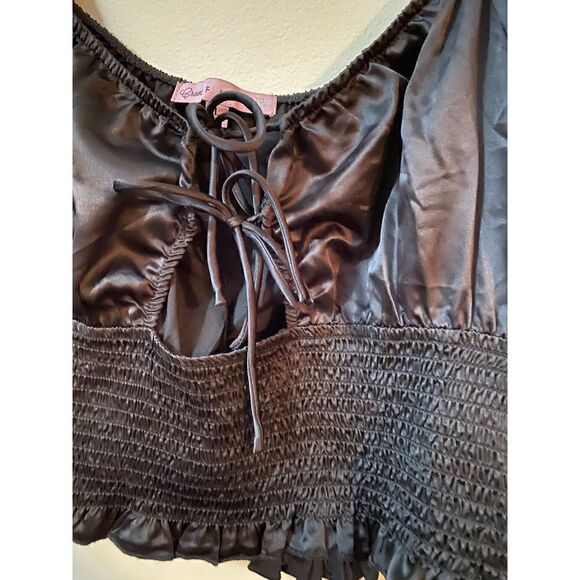 Long sleeve satin Crop top - Picture 3 of 8